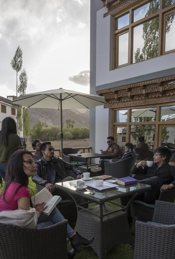 Raybo Hostel Leh Extérieur photo
